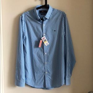 Men’s brand new Medium light weight vineyard vines